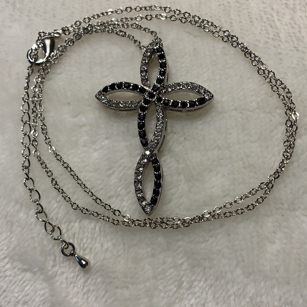 Beautiful silver tone necklace with black and clear stones on cross - Picture 13 of 16